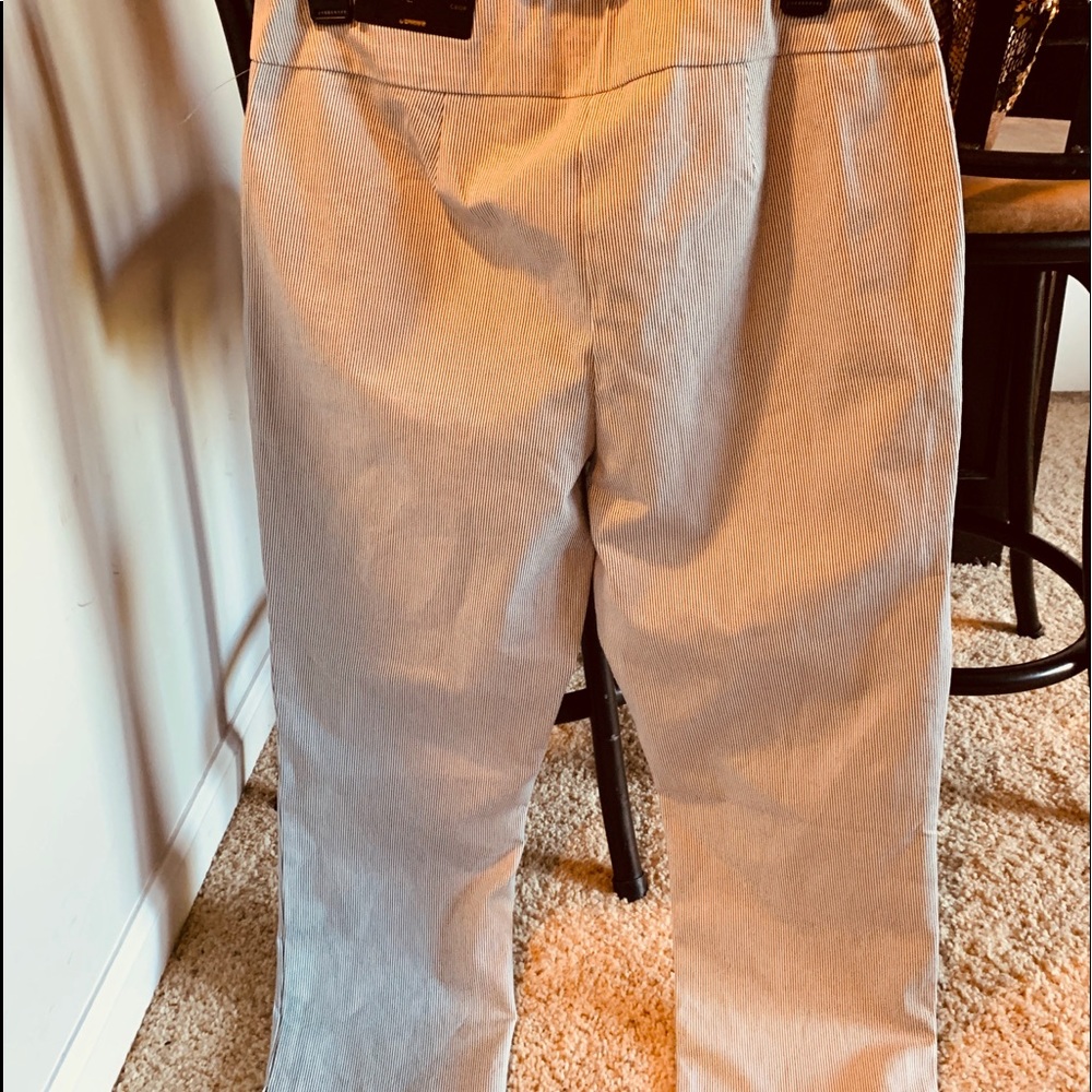Pants - Picture 3 of 6